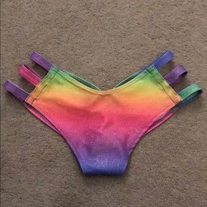 discotech cut out boy short